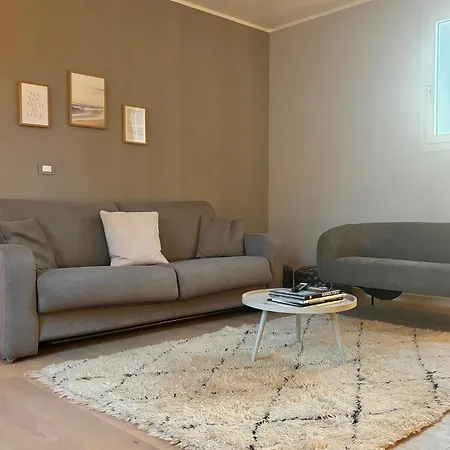 Evan A Due Passi Dal Centro Tatil Evi *