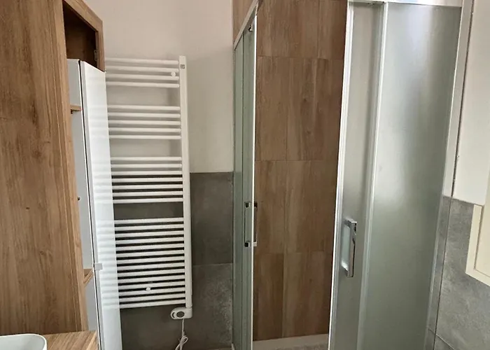 Evan A Due Passi Dal Centro Nyaraló *