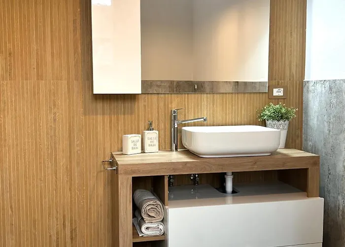 Evan A Due Passi Dal Centro Semesterbostad *